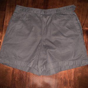 EUC Ann Taylor Black Shorts SZ 6